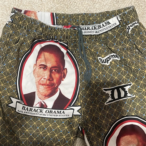 9/10 condition no rips, stains , only fading is on the draw string - Picture 4 of 4